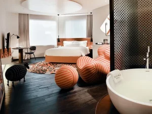 Naumi Hotel Singapore room