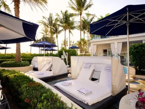 Loews Miami Beach Hotel - Poolside