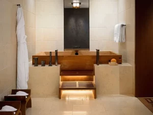 Four Seasons Resort, Lanai - Bathroom