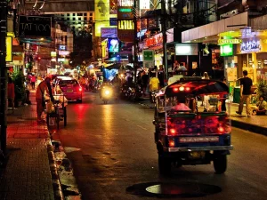 Best Hotels in Bangkok - Food Street