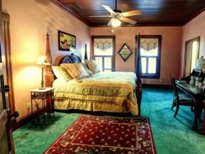 Thomasville Bed and Breakfast - room