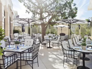 Peninsula Beverly Hills - outdoor dining