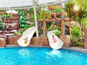 Shangri-La Rasa Sentosa - pool slide