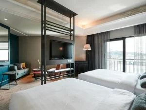 The Suites Hotel Jeju - room