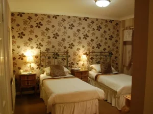 Albright Hussey Manor - Bedroom 3