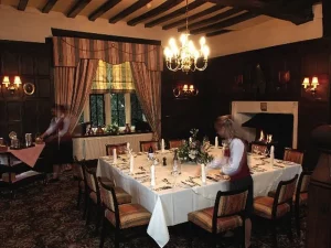 Albright Hussey Manor - Restaurant