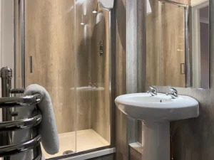Barony Castle Hotel - Bathroom