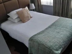 Cathedral Quarter Hotel - Bed room 2