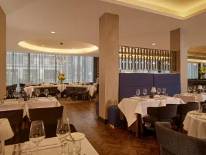 Doubletree by Hilton Hull - Restaurant