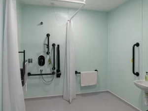 Easy Hotel - Bathroom