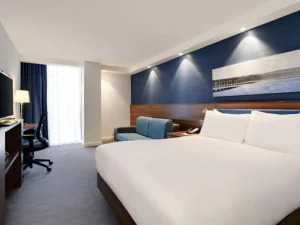 Hampton by Hilton Dundee City Centre - Bedroom