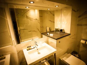 Heywood Spa Hotel - Bathroom