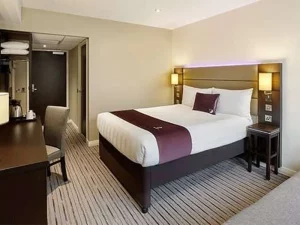 Premier Inn Derby Centre - Bedroom
