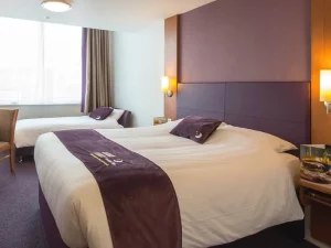 Premier Inn Hull City Centre - Bedroom