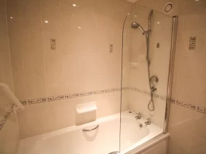 Swindon Blunsdon House Hotel, BW Premier Collection - Bathroom