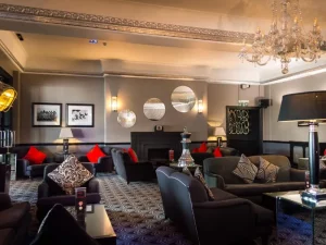 The Cumberland Hotel - Lounge