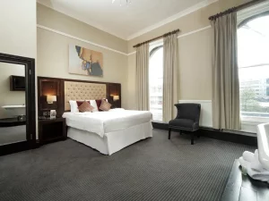 The Great Victoria - Bedroom