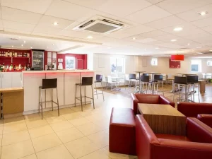 Travelodge Chelmsford - Lounge