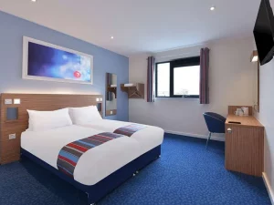 Travelodge Guildford - Bedroom