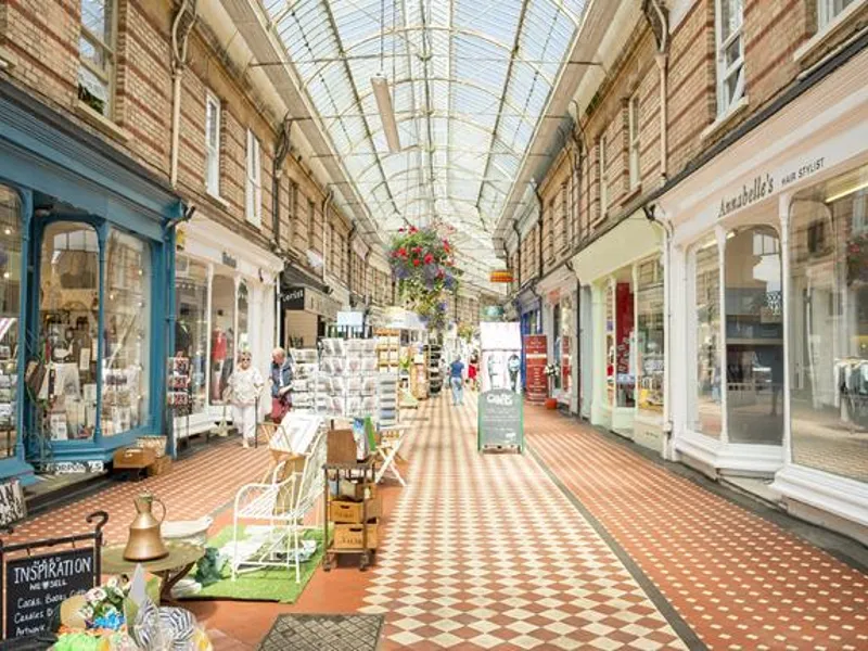 things to do - Westbourne Arcade - Cheap Hotels in Bournemouth