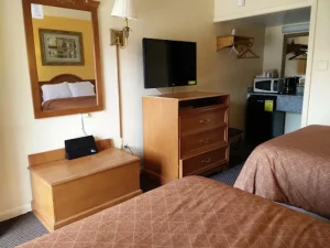 Budget Inn - Room