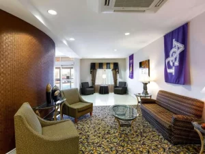 Comfort Suites University - Lounge
