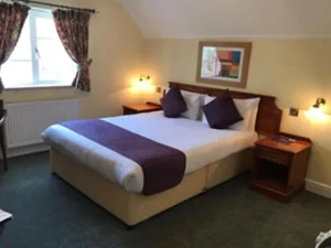 Harefield Manor - Bedroom