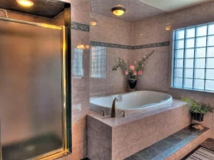 MCM Eleganté Suites - Bathroom