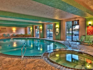 MCM Eleganté Suites - Pool