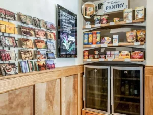 Quality Inn _ Suites Farmington - pantry
