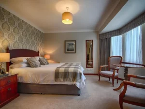 Strathburn Hotel - Bedroom